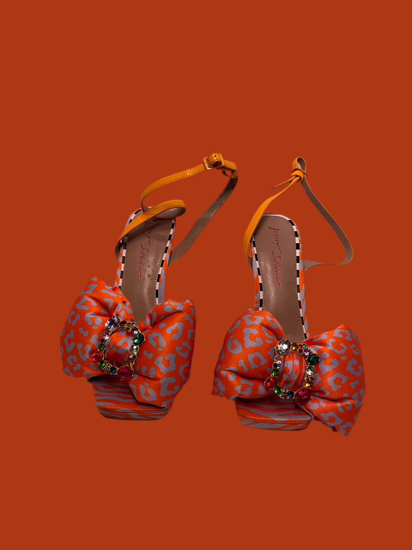 Betty Johnson women OLLIE pretty girl with large puppy bow pumps ￼